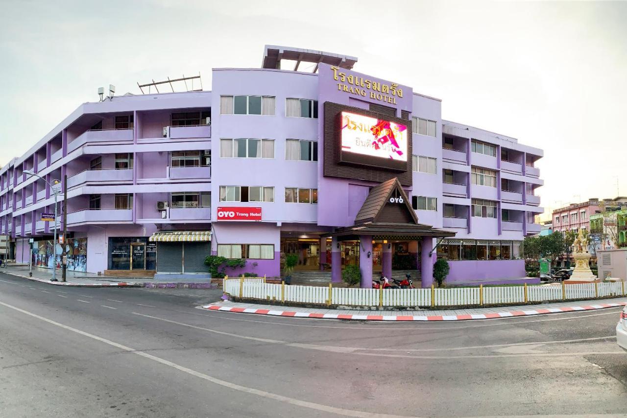 Oyo 565 Trang Hotel Exterior foto
